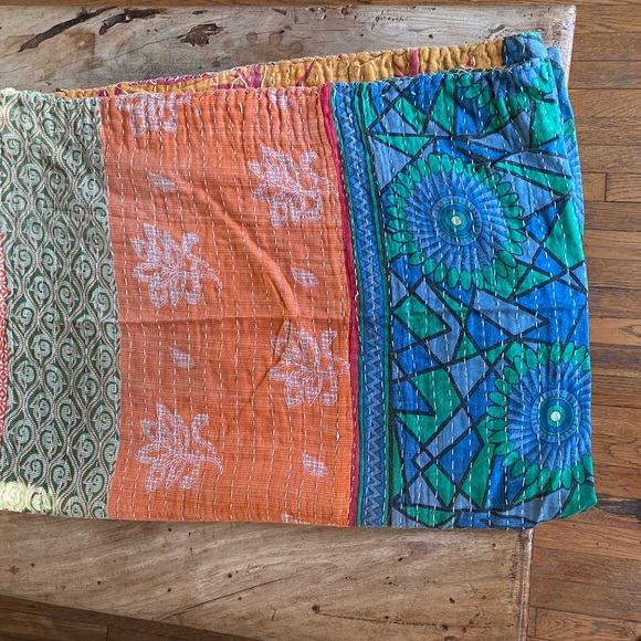 More 💛🩷Beautiful handmade quilts. 100% cotton. One of a kind 💖 Blankets💫 - Picture 11 of 16